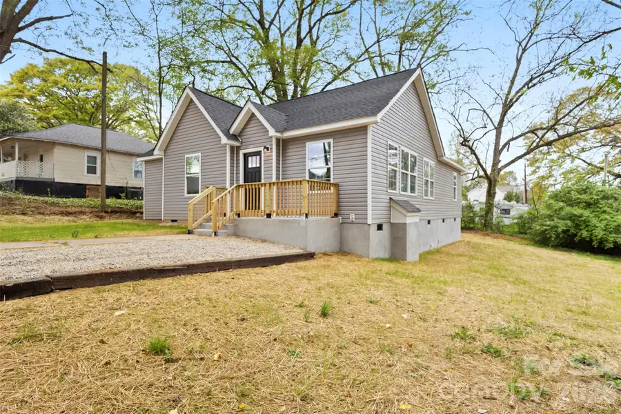 902 W 6th Avenue, Gastonia, NC 28052 - #2