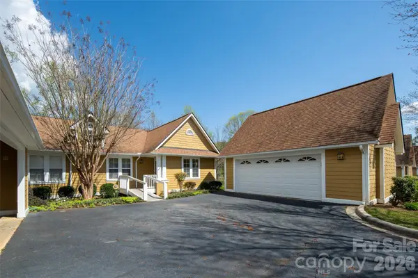 803 Woodlea Court, Asheville, NC 28806