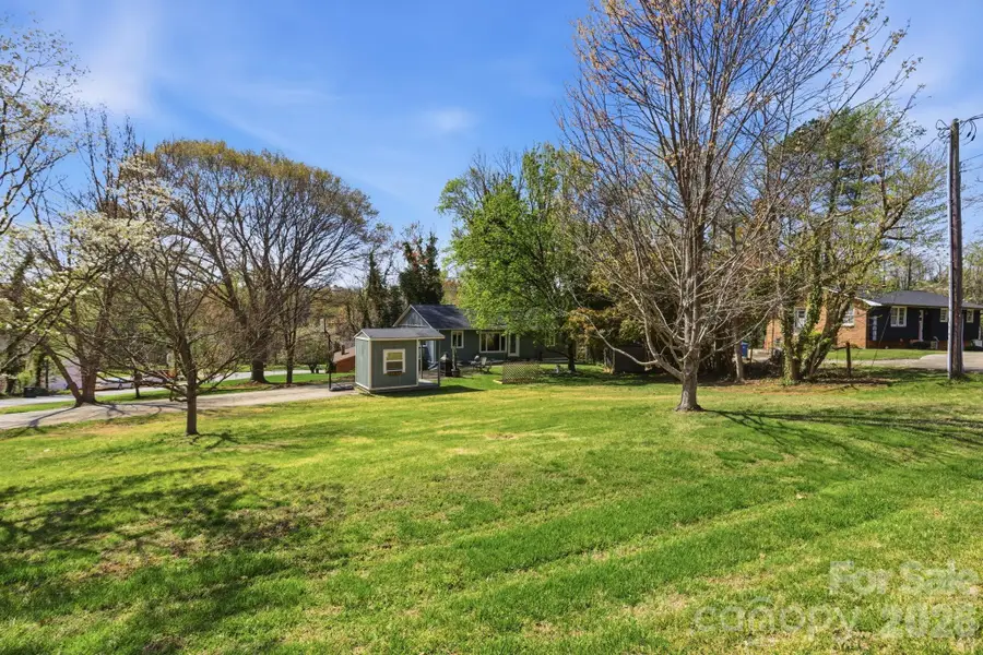 120 42nd Avenue Circle Ne, Hickory, NC 28601 - #2