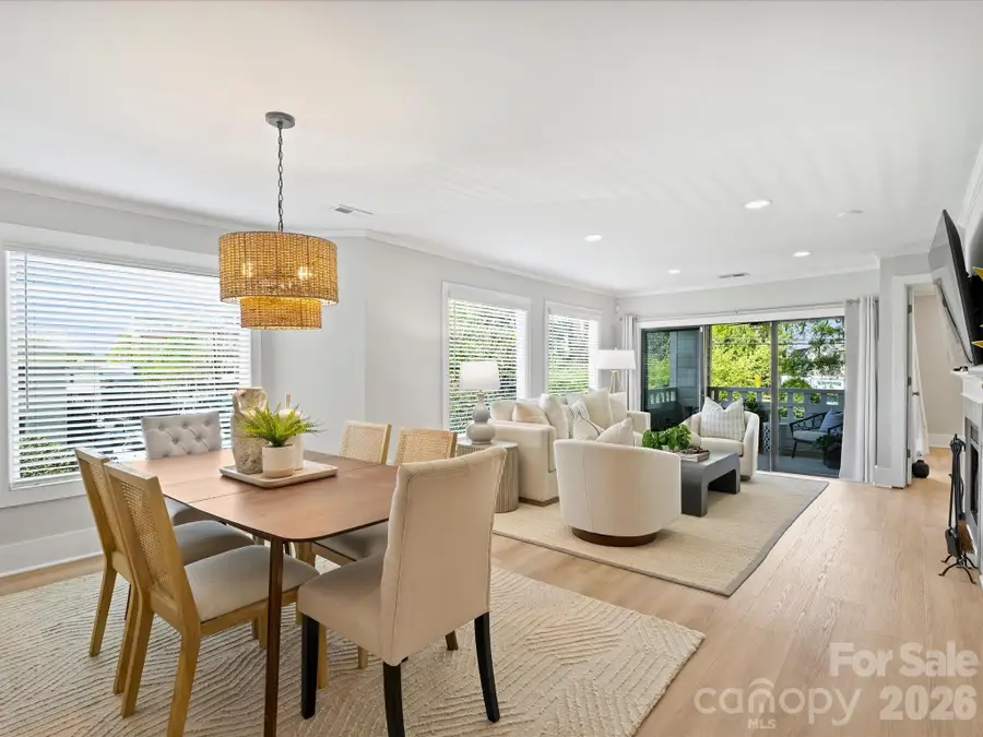 2719 Selwyn Avenue #11, Charlotte, NC 28209 - #3