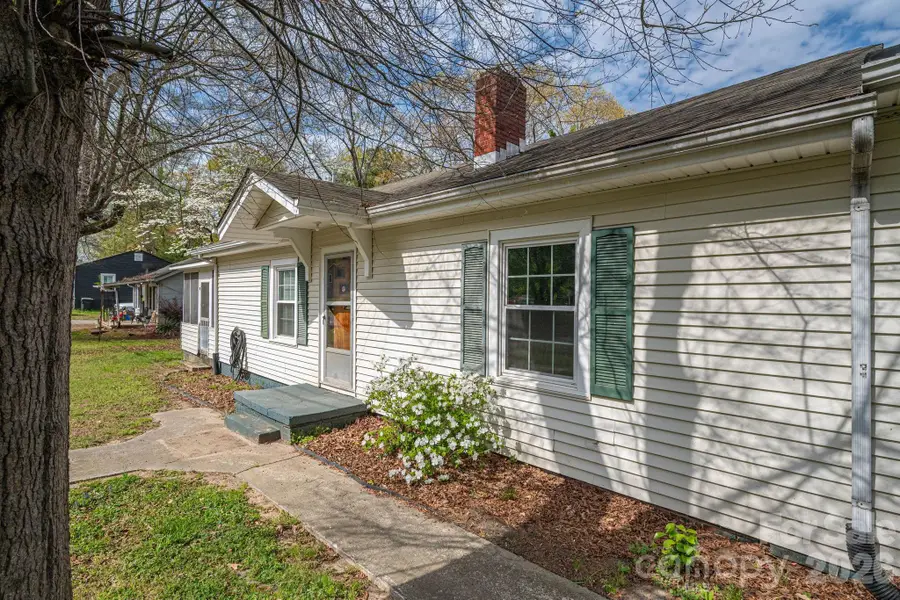 111 E Carlton Street, Dallas, NC 28034 - #3