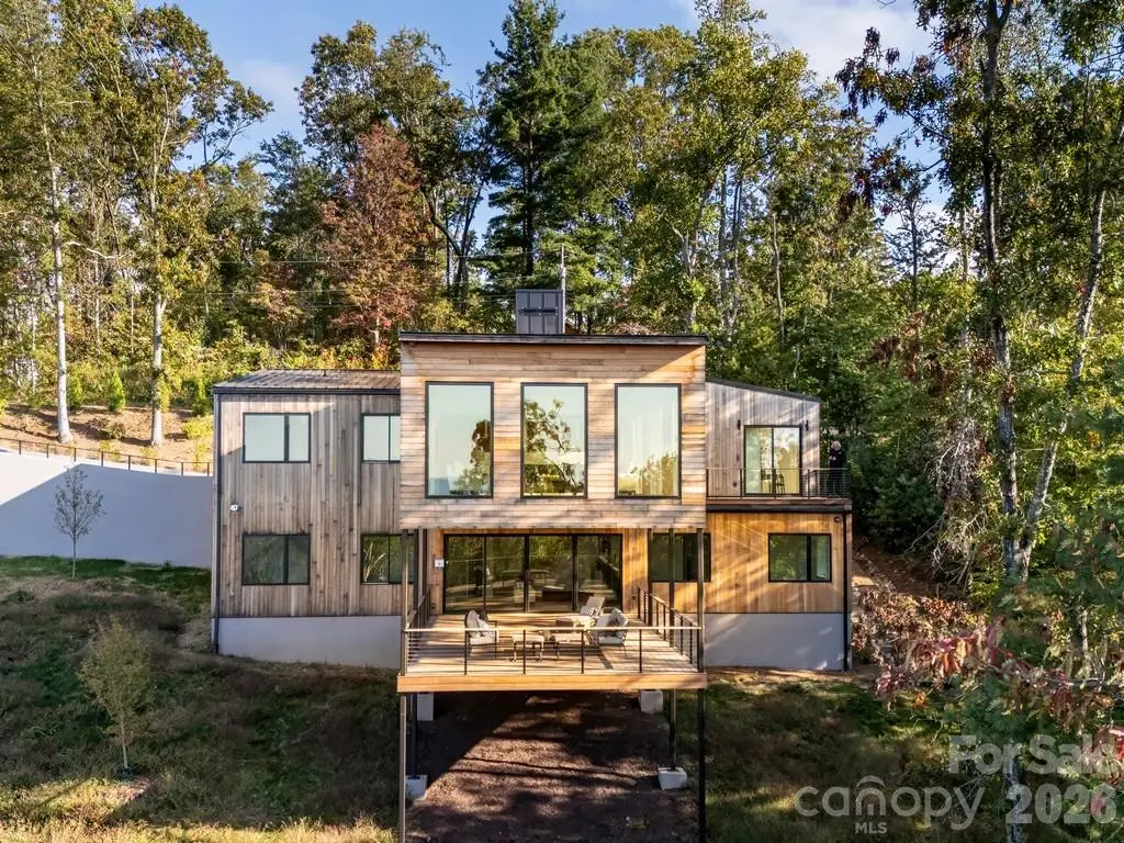 641 Elk Mountain Scenic Highway, Asheville, NC 28804 - #1