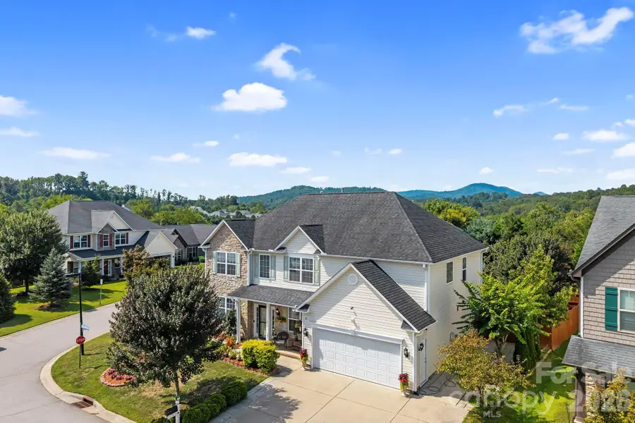 2 Breyerton Court, Asheville, NC 28804 - #2