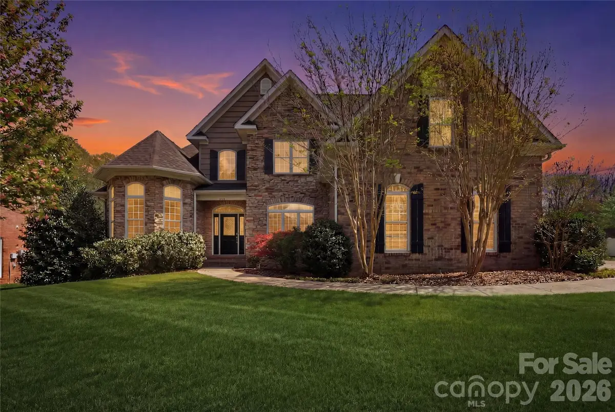 3052 17th Street Court Ne, Hickory, NC 28601 - #1