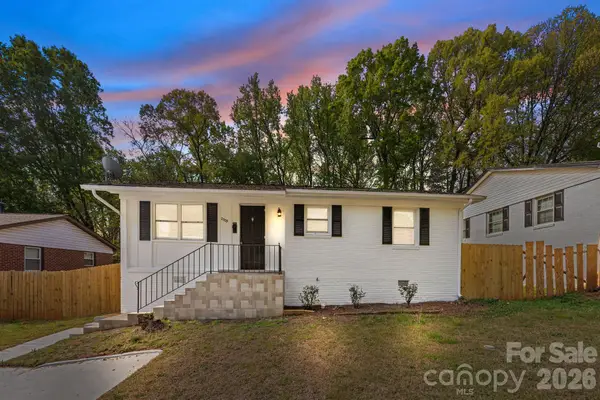 2309 Longleaf Drive, Charlotte, NC 28210