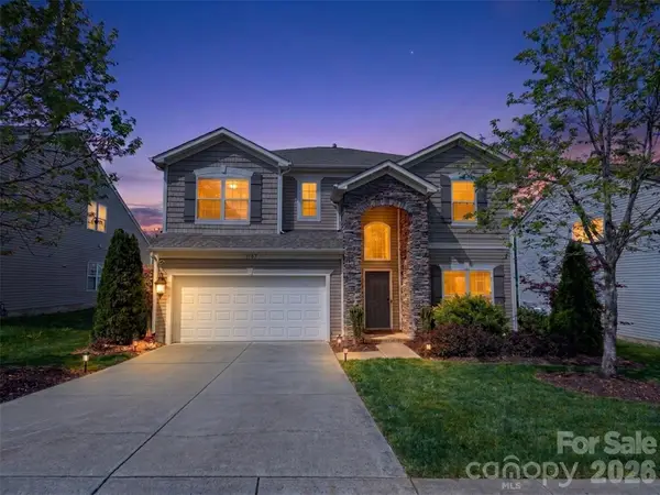 10307 Dominion Village Drive, Charlotte, NC 28269