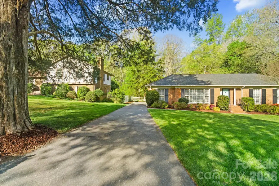 138 Dovershire Road, Charlotte, NC 28270 - #2