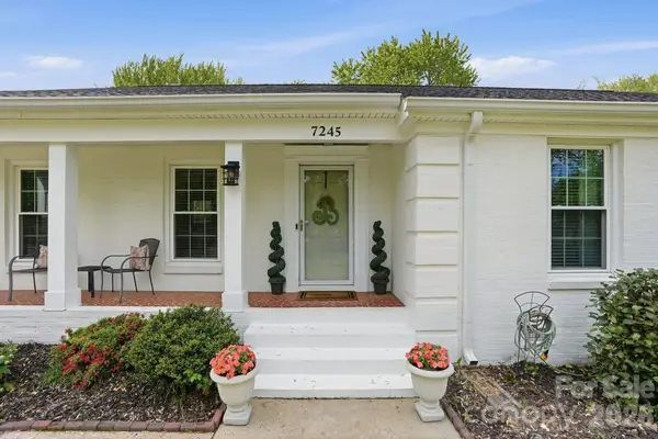 7245 Hopeton Road, Charlotte, NC 28210