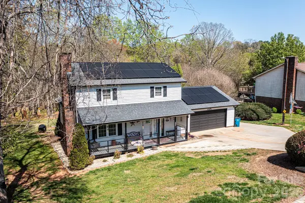 3229 15th Avenue Ne, Conover, NC 28613