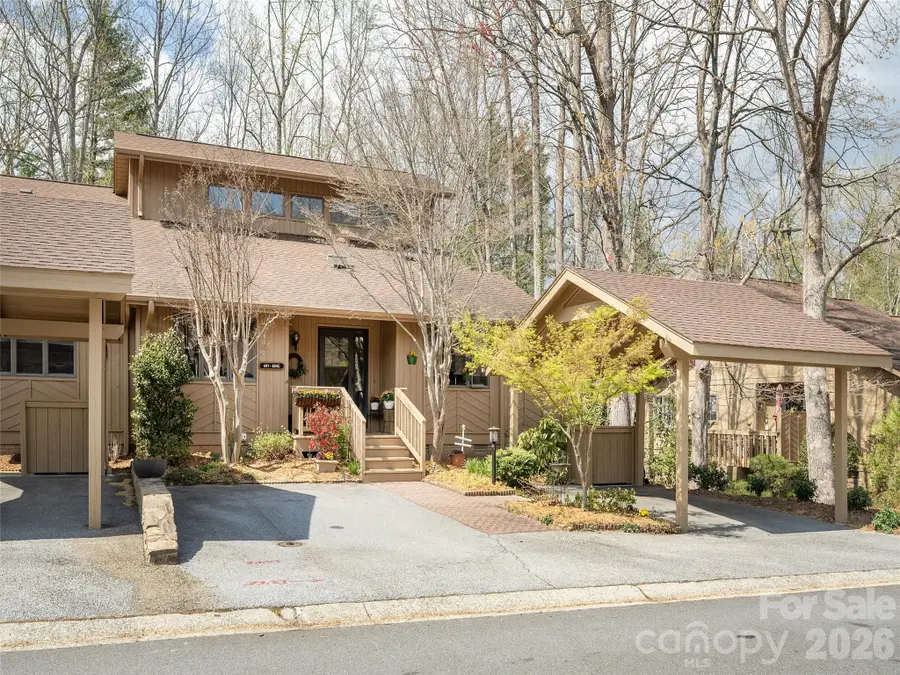 601 Red Oak Drive, Hendersonville, NC 28791 - #2