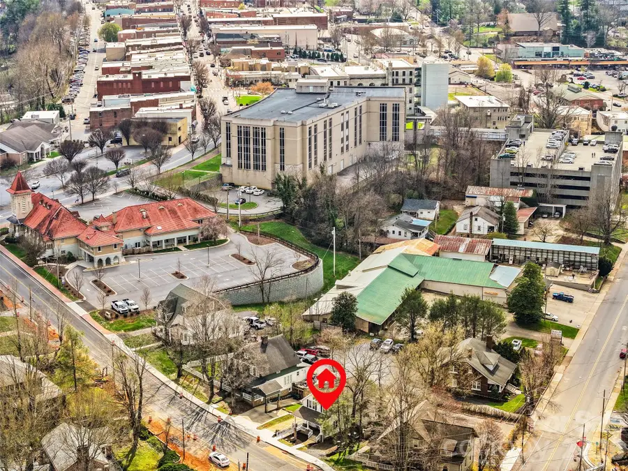 89 Walnut Street, Waynesville, NC 28786 - #2