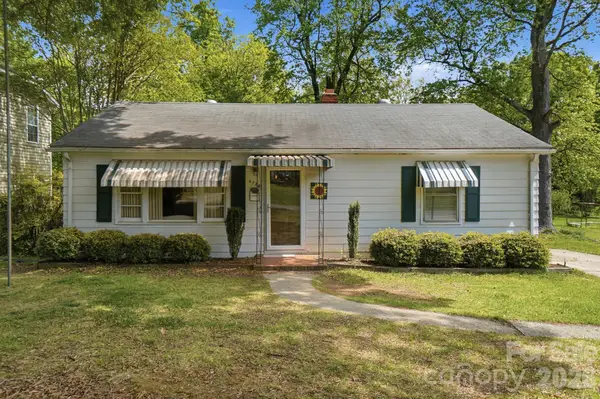4728 Grasset Avenue, Charlotte, NC 28269