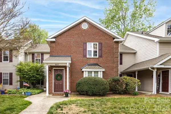 9457 S Vicksburg Park Court, Charlotte, NC 28210