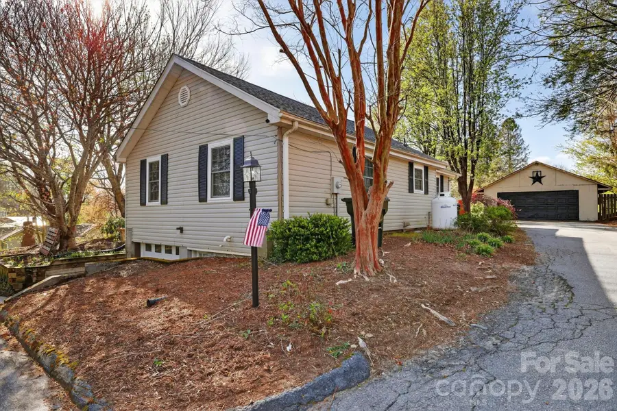 112 Gibbs Street, Hendersonville, NC 28739 - #2