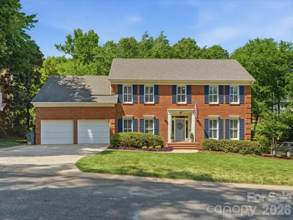 10507 Hollybrook Drive, Charlotte, NC 28277