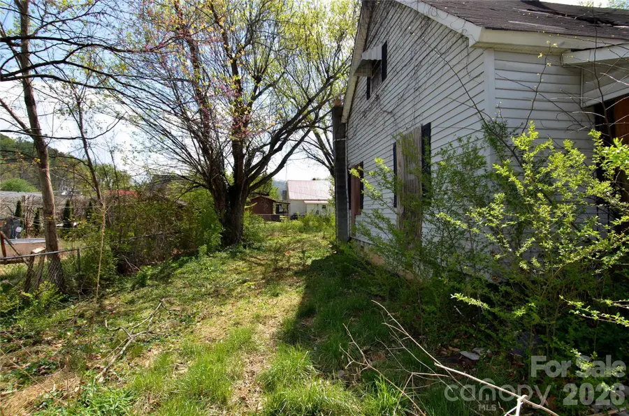 56 Fifth Em Street #120, Marion, NC 28752 - #2