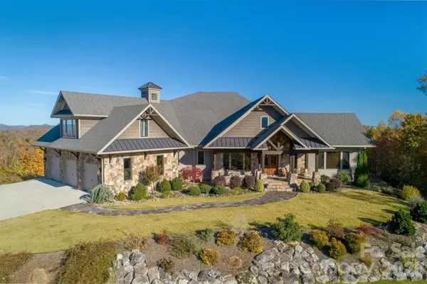 1638 Johns Ridge Parkway #144, Lenoir, NC 28645