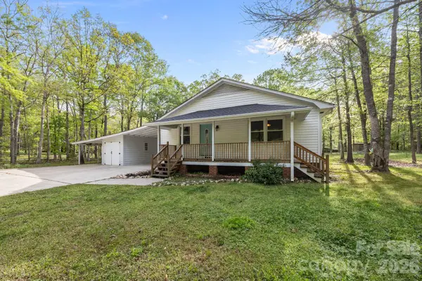 5801 Lindenwood Drive, Matthews, NC 28104