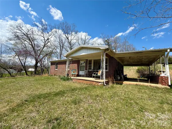 637 Fletcher Martin Road, Alexander, NC 28701