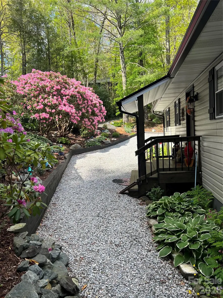 229 Spring Brook Road, Newland, NC 28657 - #2