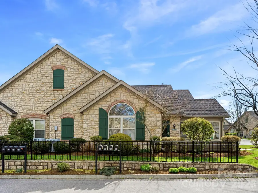 116 Summerfield Place, Flat Rock, NC 28731 - #2