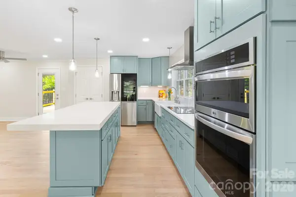 100 Chadmore Drive, Charlotte, NC 28270