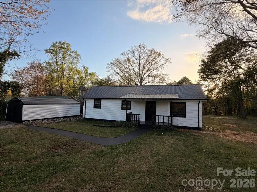 201 Cape Hickory Road, Hickory, NC 28601 - #2