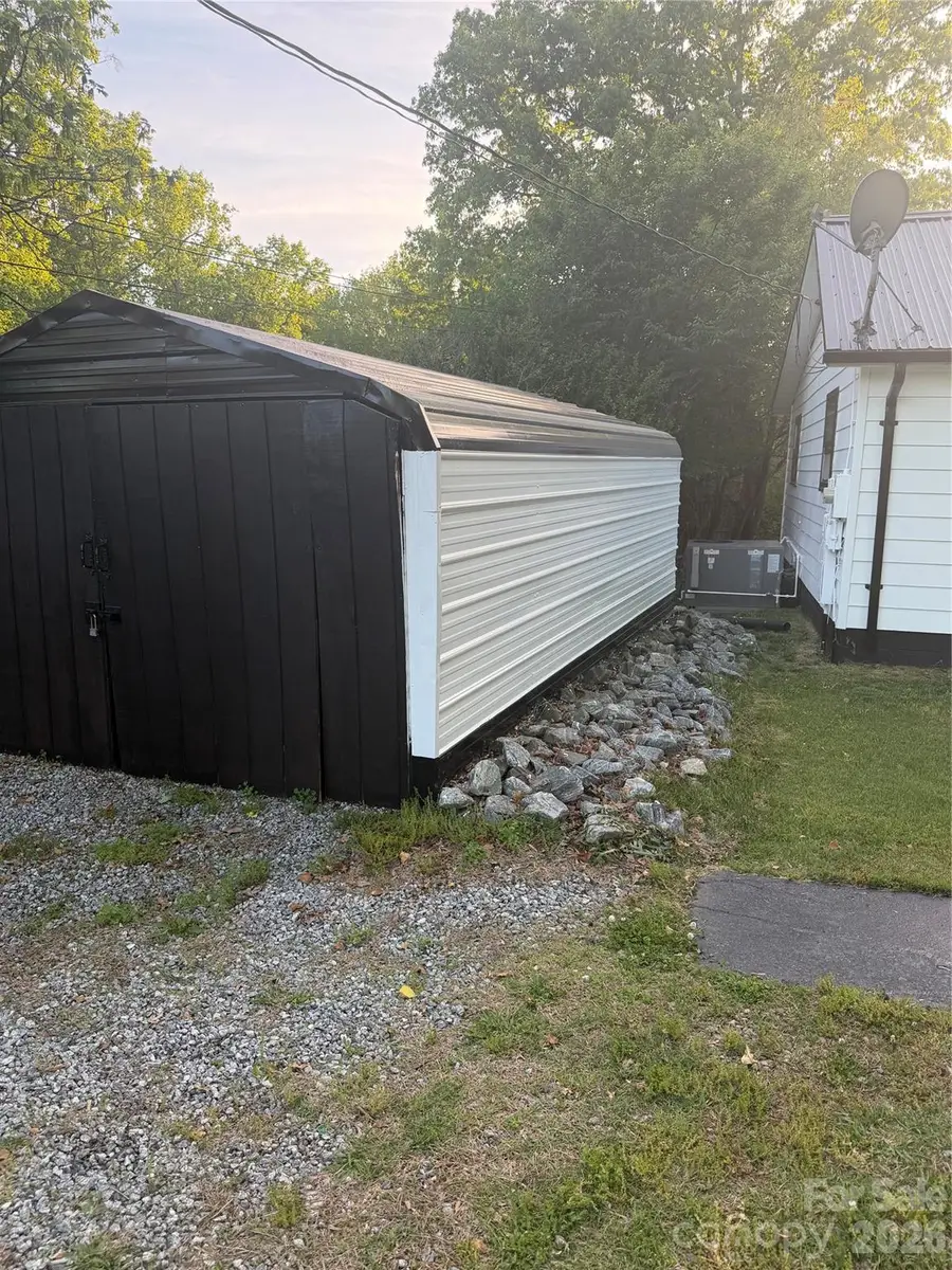 201 Cape Hickory Road, Hickory, NC 28601 - #3