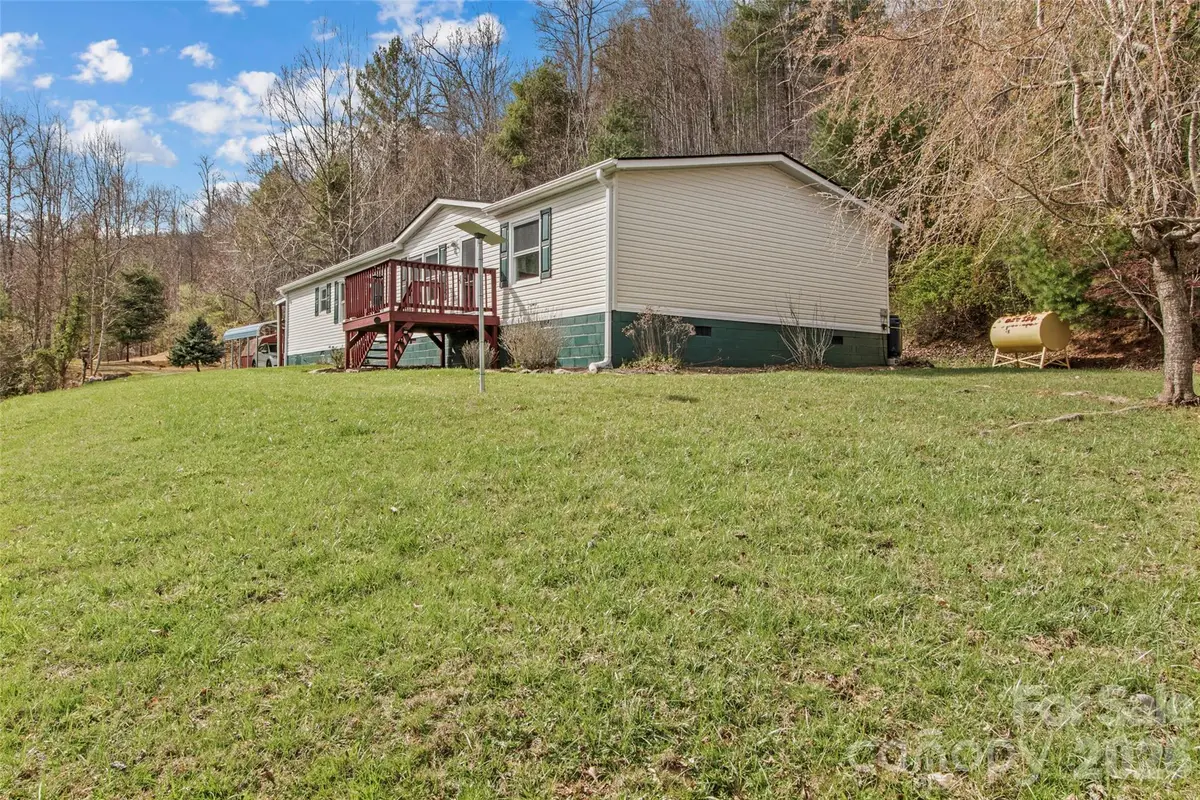 155 Thunderstruck Ridge, Burnsville, NC 28714 - #1