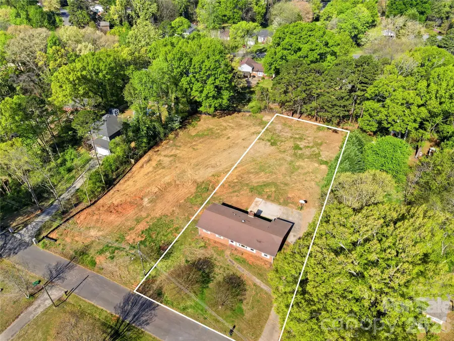 3029 Cresthill Drive, Charlotte, NC 28212 - #2