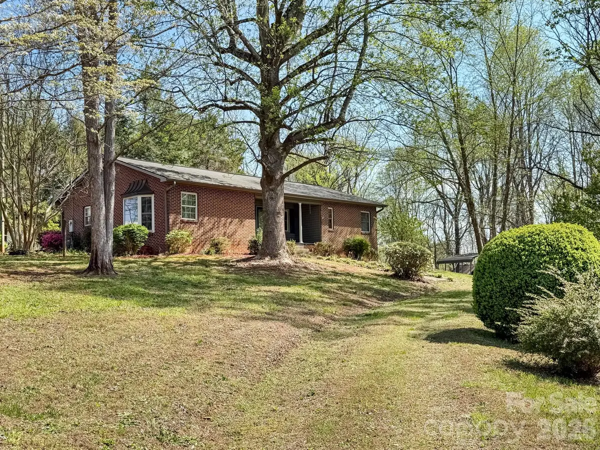 1401 E Union Street, Morganton, NC 28655 - #1