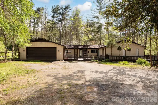 111 Hidden Pond Lane, Asheville, NC 28804