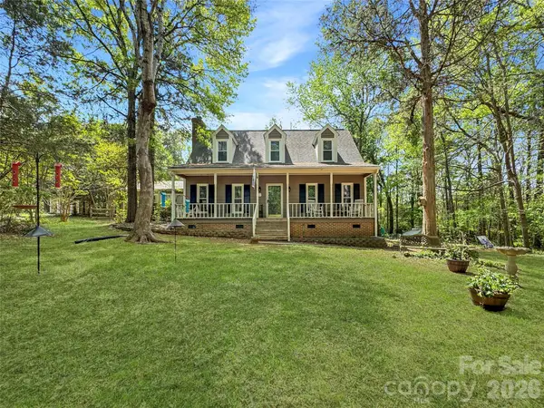 8209 Saddlehorse Lane, Charlotte, NC 28215