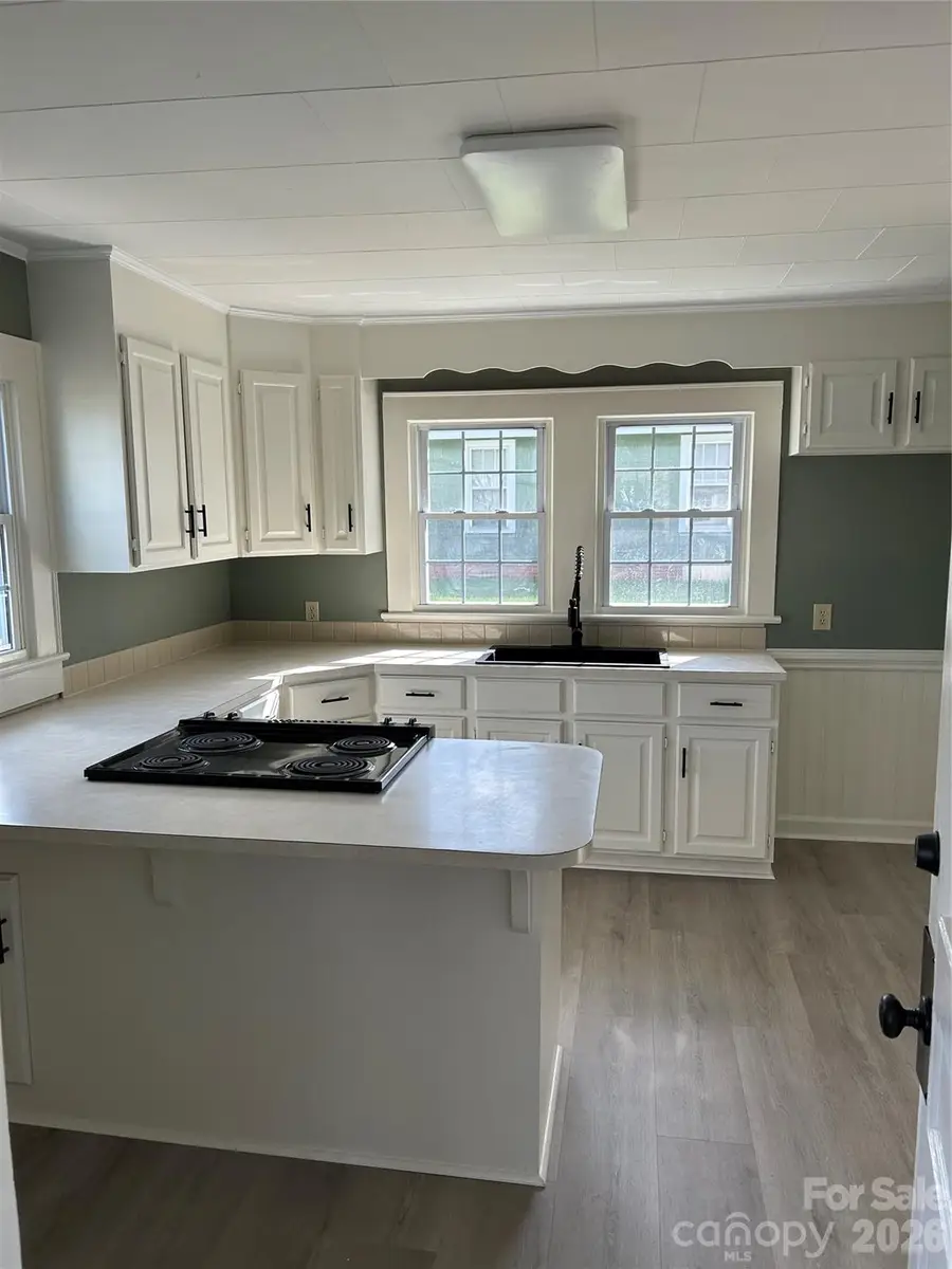 604 Dodge Street, Kannapolis, NC 28083 - #2