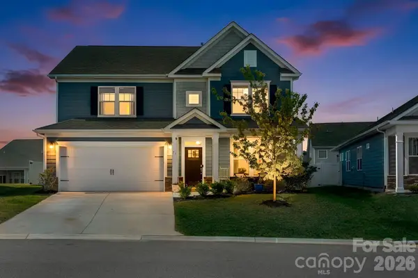 23 Thornberry Road, Hendersonville, NC 28792