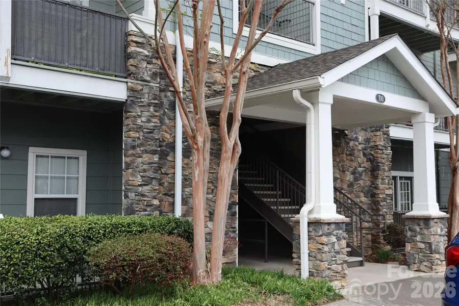 700 Vista Lake Drive #104, Candler, NC 28715 - #2