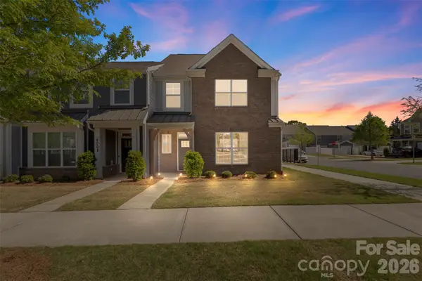 2004 Blewett Drive, Charlotte, NC 28269