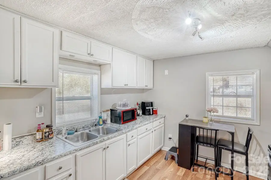 409 W Norment Avenue, Gastonia, NC 28052 - #2