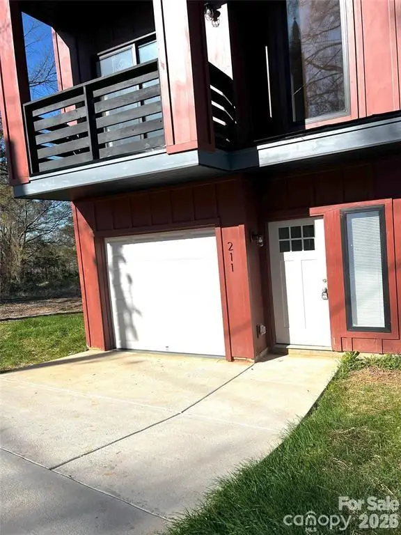 211 S Webb Street, Gastonia, NC 28052 - #2