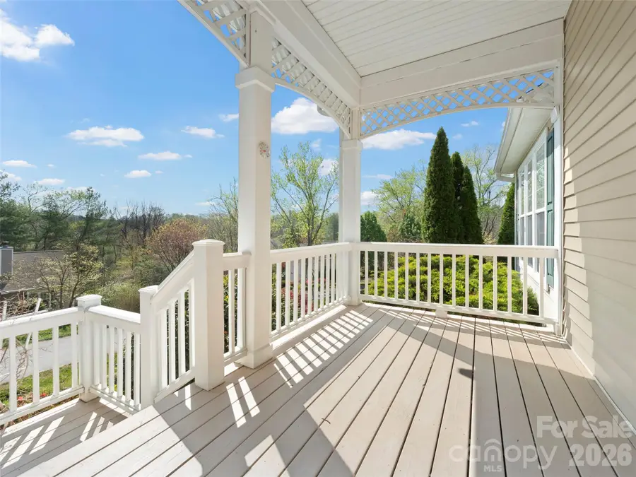 21 Old Applewood Lane, Hendersonville, NC 28739 - #3
