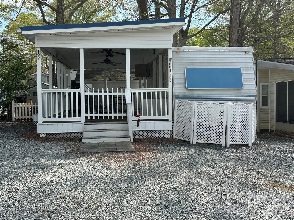 109 Pine Street, New London, NC 28127 - #1