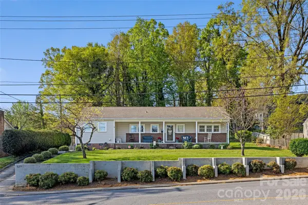 839 W Garrison Boulevard, Gastonia, NC 28052