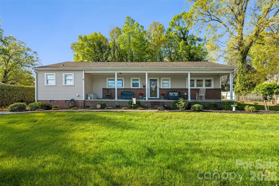 839 W Garrison Boulevard, Gastonia, NC 28052 - #2