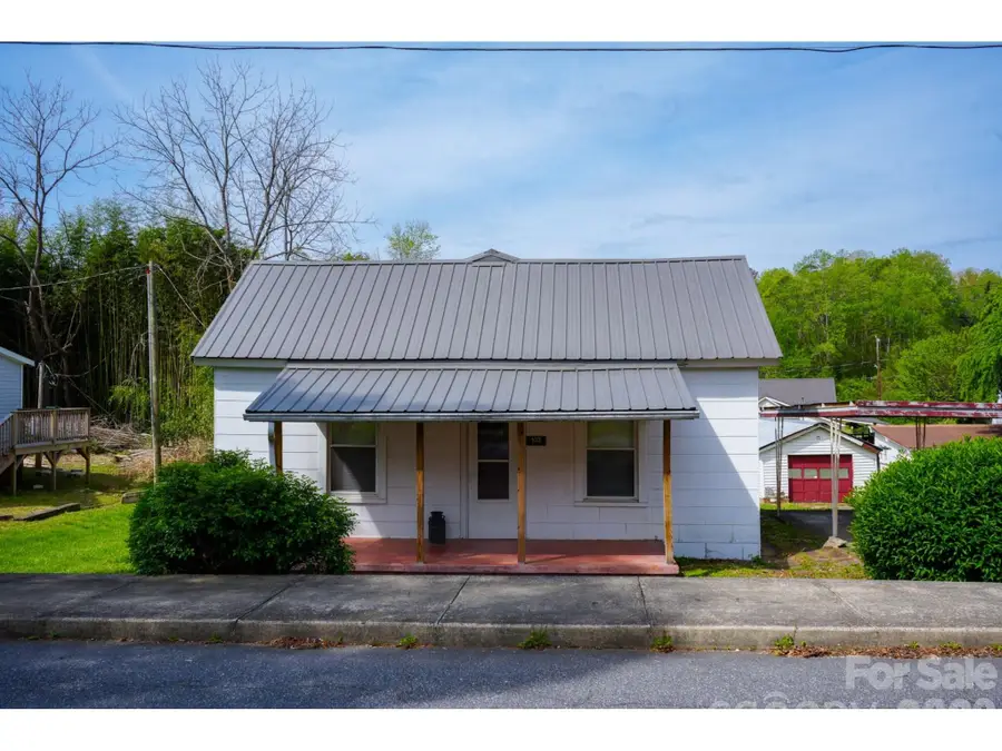 102 6th Em Street, Marion, NC 28752 - #3