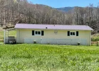 1638 Hughes Gap Road, Bakersville, NC 28705 - #3