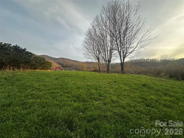 497 Odoms Chapel Road, Bakersville, NC 28705