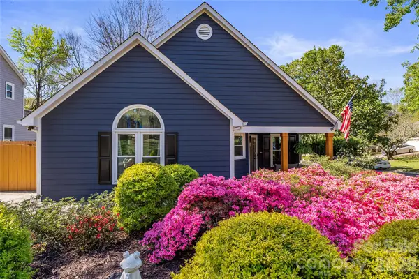 9600 Lawley Lane, Matthews, NC 28105