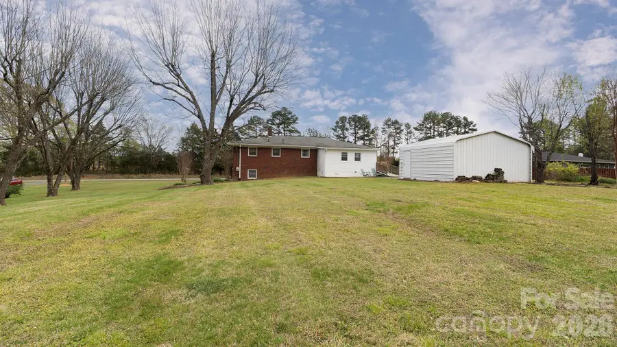 2700 Mount Pleasant Road S, Mount Pleasant, NC 28124 - #3