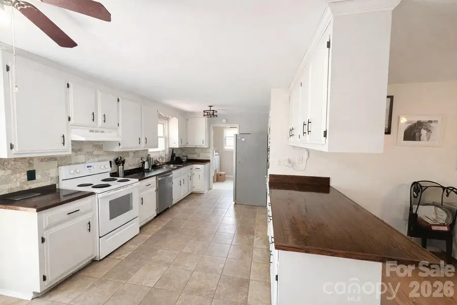 5172 Us 70 Highway E, Nebo, NC 28761 - #3