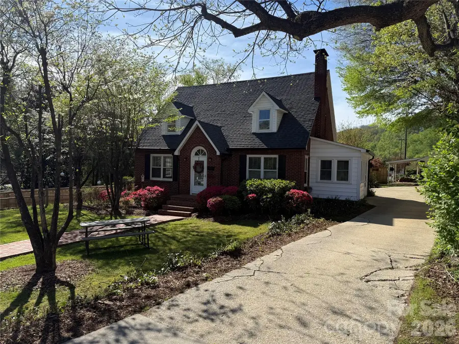 110 Lincoln Avenue, Marion, NC 28752 - #3